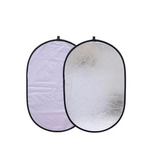 Réflecteur Rond/Oval Pliable 2-en-1 Or/Argent 90x120cm Populaire 2026 pour Photographie en Studio Intérieur/Extérieur - Product Image 4