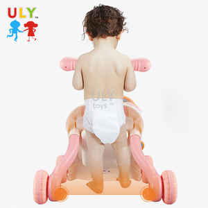 Marchette d'apprentissage assise pour bébé et enfant en bas âge avec 4 roues en plastique - Product Image 6