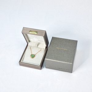 Boîte Cadeau Carrée de Luxe en Similicuir pour Bijoux, Personnalisable avec Logo, Présentoir pour Boucles d'Oreilles, Bracelets, Colliers, Bagues et Joncs – Vente en Gros - Product Image 4