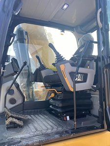 Excavatrice sur chenilles 320GC d'occasion de haute qualité avec moteur et puissance de creusement élevée, en bon état, économique, en vente - Product Image 6