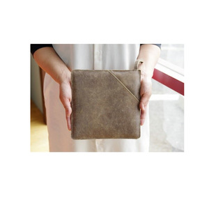 Tapis isolant thermique en cuir PU personnalisé, gants anti-brûlure minimalistes de style japonais, pour la maison et la cuisine - Product Image 2