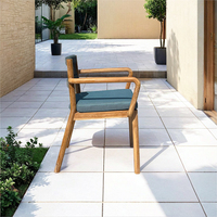 Table de jardin moderne et ensemble de chaises en corde tressée Mobilier imperméable en bois massif Villa Patio Outdoor Dinner Chairs Set