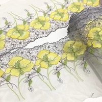 Motif de fleurs vert et blanc jaune clair Tulle Tissu Dentelle Embelli Lingerie Accessoires pour Dames Pantiesdresses