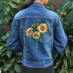 Chaqueta vaquera para mujer, chaquetas de diseñador a medida de lujo elegantes y acogedoras para mujer para una elegancia de invierno sin esfuerzo - Product Image 2