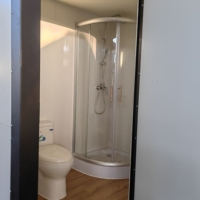 Toilettes mobiles de luxe, préfabriquées, design moderne, cabine de douche, salle de bain sanitaire de luxe construite avec panneau sandwich