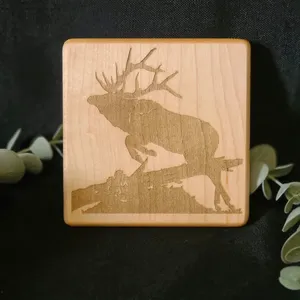 Ensemble de sous-verres en bois de conception rustique durable pour l'heure du thé à manger dans l'espace de salon-Tapis et serviettes - Product Image 1