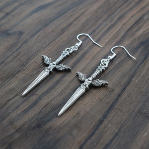 Boucles d'oreilles gothiques en forme de croix, d'épée, de poignard, de corbeau d'Odin, bijoux de guerrier <span class=keywords><strong>viking</strong></span> - Product Image 6