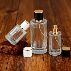 Venta Caliente de Botellas de Perfume de Vidrio Cilíndricas de 30ml 50ml 100ml con Pulverizador, Cabezas de Bomba y <span class=keywords><strong>Tapas.</strong></span> Logotipos Impresos en Serigrafía Personalizados. Embalaje Exterior - Product Image 6