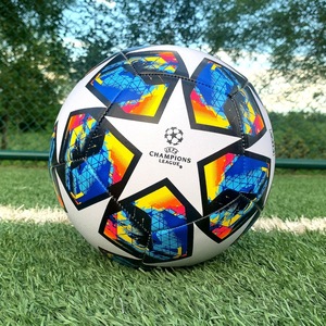 Balón de Fútbol PU Cosido a Máquina N.° 4 N.° 5 para Torneos y Ligas, Venta al por Mayor para la <span class=keywords><strong>Copa</strong></span> de Europa desde Henan - Product Image 1
