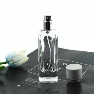 Botella de fragancia cuadrada simple de 50ml al por mayor de fábrica, spray de viaje pequeño y portátil, delicado. - Product Image 1