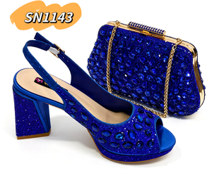 <span class=keywords><strong>Sandali</strong></span> di Lusso con <span class=keywords><strong>Tacco</strong></span> a Blocco e Strass <span class=keywords><strong>Fucsia</strong></span>, Set con Pochette Abbinata per Donne, per Matrimoni, Feste e Occasioni Serali - Product Image 3