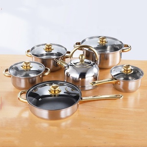 <span class=keywords><strong>Set</strong></span> di Pentole Antiaderenti in Acciaio Inox 12 Pezzi con Pentola, Casseruola, <span class=keywords><strong>Padelle</strong></span> e Teiera - Product Image 4