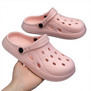 Lindas Pantuflas de Dibujos Animados, Zuecos con Orificios, Zapatos para Otoño, Primavera y Verano, Antideslizantes, para Interiores y Exteriores, para Mujer, Sandalias de Playa de PVC - Product Image 3