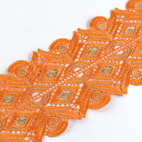 Dentelle en polyester soluble dans l'eau, légère et respirante, au design tendance, à motif teint en fil pour garçons, pour textile de maison, vêtements de nuit et décoration de voiture de mariage
