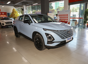 Inventaris Chery Omoda Gebruikte Auto 1.5T 1.6T Cvt Suv High Performance 2023 Tweedehands Brandstofauto Lage Prijs Auto Export Verkoop - Product Image 4