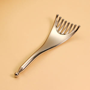 Nuovo Massaggiatore per Testa e Cuoio Capelluto in Argento, Pettine Gua Sha in Metallo, Controllo Manuale per Massaggio Occhi e Viso - Product Image 2