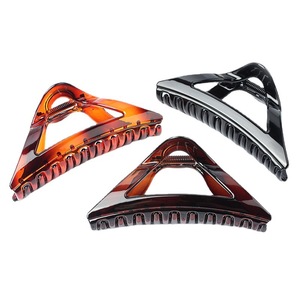 Pinza de Pelo de Silicona Suave Triangular Brillante para Cola de Caballo Media en la Nuca, Tipo Clip de Tiburón - Product Image 5