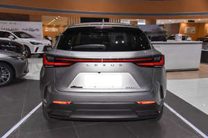 Carman Autos Limited-Concessionnaires de véhicules automobiles neufs et d'occasion. - Product Image 3