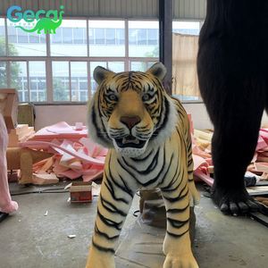 GECAI GC 002 เครื่องเล่นสนามกลางแจ้ง ทำจากเรซิ่น รูปแบบเสือเคลื่อนไหวได้เหมือนจริง ขนาดเท่าตัวจริง ควบคุมอัตโนมัติ ได้รับการรับรองมาตรฐาน ISO ใช้ไฟ 110/220V เหมือนเสือจริง - Product Image 3