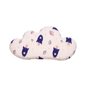 뜨거운 판매 아기 수면 베개 실리콘 거품 충전 아기 침구 대나무 섬유 구름 모양 아기 베개 0-1 세