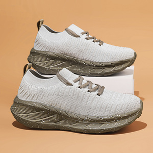 Кроссовки для мужчин с подошвой EVA PEBA, обеспечивающей высокий отскок, удобные для ходьбы, нескользящие, для бега на открытом воздухе, с возможностью нанесения логотипа на заказ. - Product Image 4