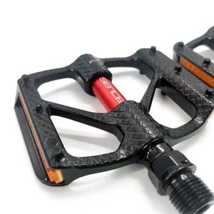 Pedales de <span class=keywords><strong>Bicicleta</strong></span> de Carretera Ultraligeros con Cuerpo de Aleación de Aluminio, <span class=keywords><strong>Eje</strong></span> de Acero al Cromo-Molibdeno, 3 Rodamientos, Reposapiés Antideslizantes - Product Image 5