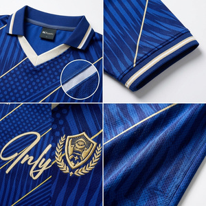 Maillot de football vintage bleu en gros, unisexe, en polyester respirant, style streetwear original, maillots de football rétro personnalisés par sublimation - Product Image 2
