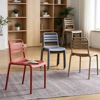 Chaises de salle à manger modernes minimalistes évidées, en plastique épaissi, empilables, pour usage commercial et extérieur, vente en gros
