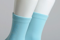 Chaussettes de cyclisme en gros pour femmes, vert crème, respirantes, personnalisables, pour le sport et le vélo, fabricant