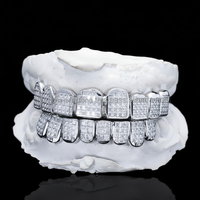 Dents de diamant de réglage invisible VVS personnalisées haut et bas Princess Cut 925 Starling Silver Iced Out Moissanite Diamond Grillz
