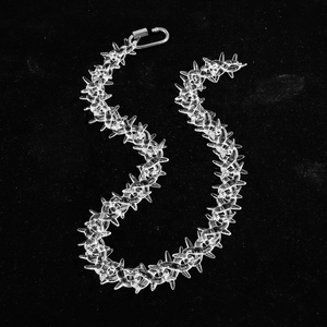 Collana Hip Hop 2024 di Tendenza, Gioielli da Uomo Punk Cool, Catena con Spine, Creativa con Maglie Infinite in Acrilico Trasparente, per Uomini e Donne - Product Image 2