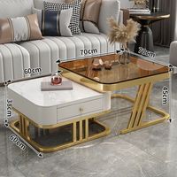 Table basse de style scandinave en or et blanc à deux tons avec plateau en verre, meubles modulaires séparés pour le salon
