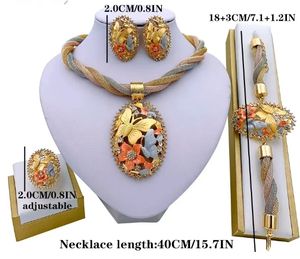 Elegante Juego de Joyas de Novia para Mujer con Chapado en Oro Grueso y Diseño con Acentos de Diamantes para Ocasiones de Boda/Compromiso - Product Image 6