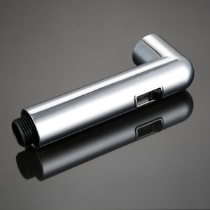 Пластиковый распылитель высокого давления для ванной - Product Image 3