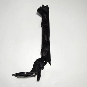 Nuova condizione del sistema di pannello della carrozzeria dell'automobile staffa del paraurti anteriore 95550505010 specificamente per <span class=keywords><strong>Ca</strong></span>-Yenne - Product Image 1