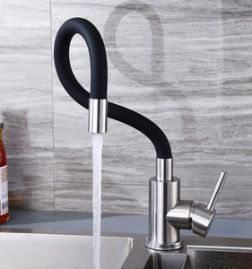 Design moderno in acciaio inox <span class=keywords><strong>flessibile</strong></span> rubinetto della <span class=keywords><strong>cucina</strong></span> miscelatore semplice nero caldo freddo ceramica per lavello da <span class=keywords><strong>cucina</strong></span> prezzo competitivo - Product Image 2