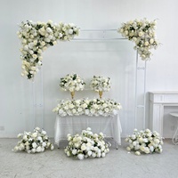 Chemin de table et décoration d'arche de mariage en fleurs artificielles de luxe personnalisées - Durable et de haute qualité