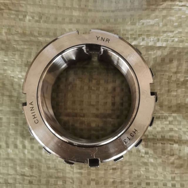 H 313 Adapter Sleeve with Lock Nut and Device H313
