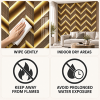 Papier peint auto-adhésif à motif chevron en bois brun doré avec surface PET nettoyable pour les murs décoratifs intérieurs