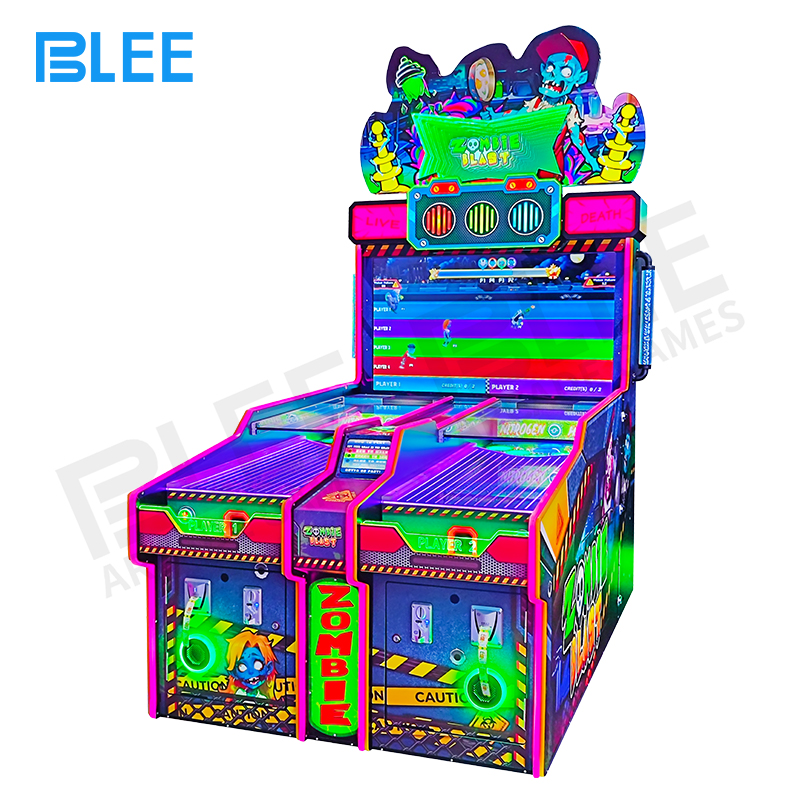 BLEE Factory Wholesale Coin Operated 2 Player Pitching Ticker Redemption Game Arcade Throw Ball 2 Players Game Machine
