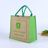 Sac de courses en jute bio avec poignées, personnalisable, réutilisable, avec logo, élégant, pour boutiques et détaillants, modèle TB002, petit format
