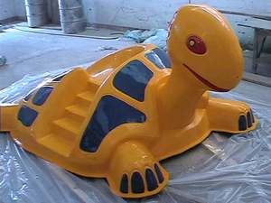 Tobogán acuático de piscina de fibra de vidrio con forma de tortuga (ZC/KT/) para uso en interiores y exteriores - Product Image 3