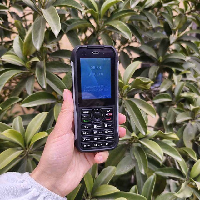 Very Cheap Explosion-proofMobile Phones IP68 Waterproof with Android 8.1 4000mAh Battery 2.4" Screen for Oil and Gas Use