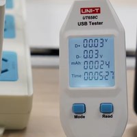 Testeur USB UNI-T UT658C 4-24VDC 0,05-3A Type-A/0,05-5A Type-C 0-99999mAh Protection IP55