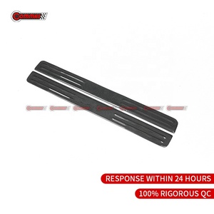 แผ่นกันรอยขอบประตูคาร์บอนไฟเบอร์แท้ สำหรับ Ferrari SF90 F8 296 รุ่น OEM สไตล์ดรายคาร์บอน  แผ่นป้องกันรอยขีดข่วน  ชิ้นส่วนตกแต่งภายใน  นำเข้าจากโรงงานโดยตรง - Product Image 6