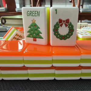 Tessere Mahjong Natalizie Americane in Acrilico a 4 Strati, 160 Pezzi, con Incisioni di Babbo Natale e Pupazzo di Neve, Produttore a Catena Completa - Product Image 1