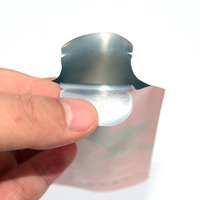 Op maat gemaakte flesvormige gestanste Mylar zak met gelamineerde folie, staande zak voor sap, dranken en voedselverpakkingen, speciaal gevormde sachet