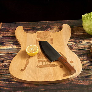 <span class=keywords><strong>Planche</strong></span> à découper créative en <span class=keywords><strong>forme</strong></span> de <span class=keywords><strong>guitare</strong></span> en bois massif pour la cuisine à usage domestique avec un emballage attrayant - Product Image 6