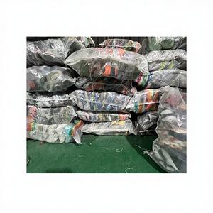 Calzado Deportivo Infantil Usado, Grado A, Zapatillas Duraderas y Cómodas, Estilo Baloncesto, Ecológicas, Hechas en China - Product Image 1