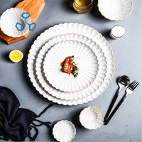Assiette de service en céramique de porcelaine vintage moderne, plat à dessert, vaisselle pour événements de mariage, vaisselle écologique pour la maison